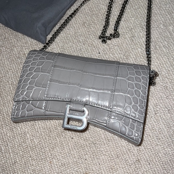 Balenciega purse - Picture 6 of 13